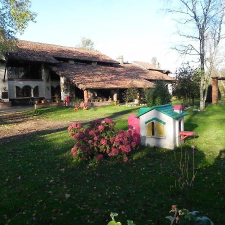 Agriturismo Cascina Poscallone Abbiategrasso Exterior photo