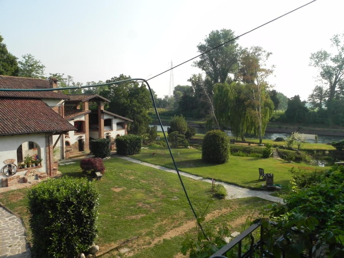 Agriturismo Cascina Poscallone Abbiategrasso Exterior photo